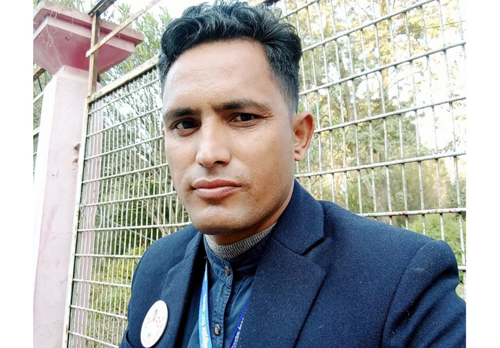 जनता नमूना आधारभूत विद्यालयके अध्यक्षमे बम