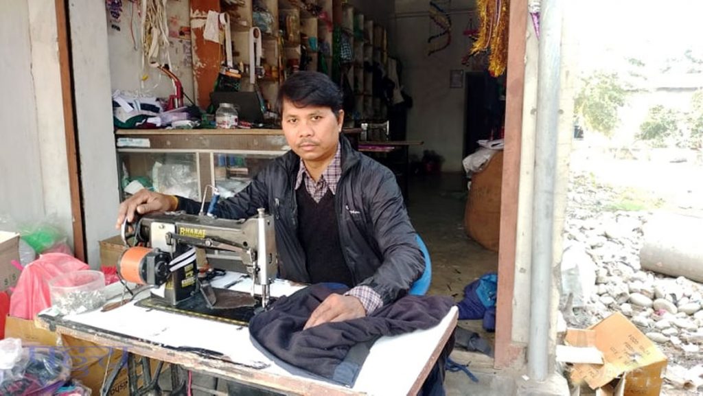 सुइसे खेल्टी बर्सादु थारु