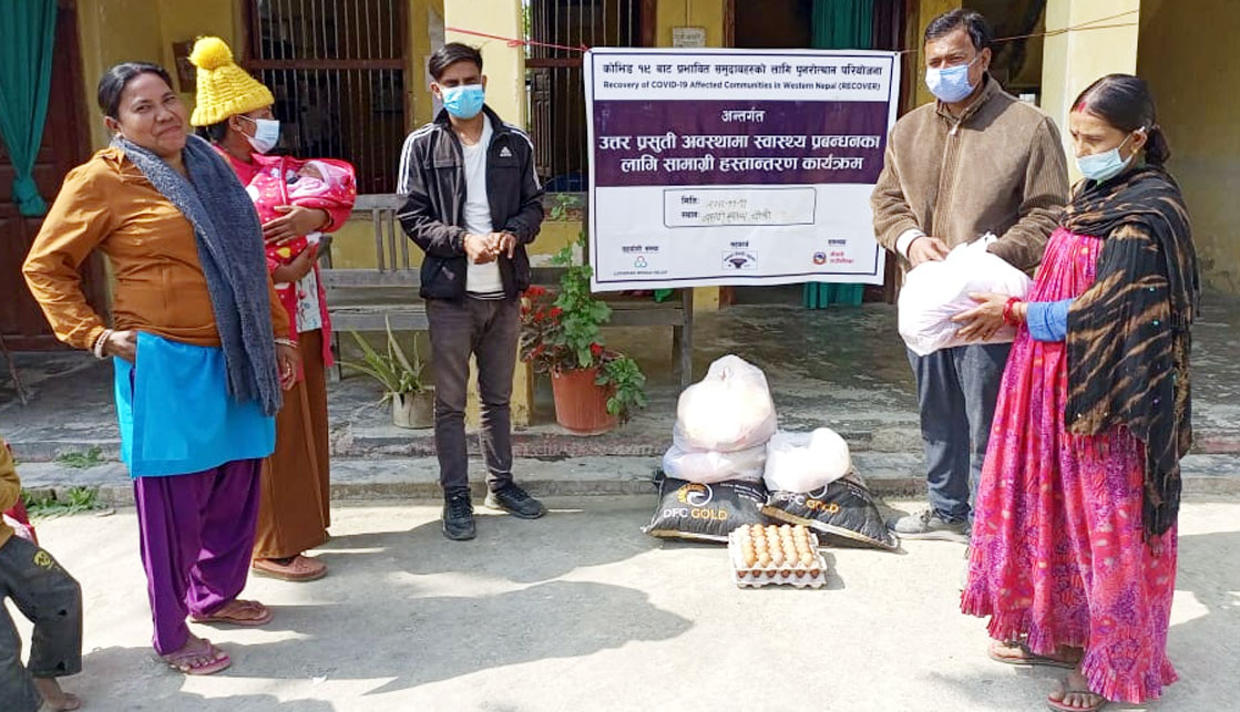 कैलारीमे उत्तर प्रसूति स्वास्थ्य सामग्री वितरण