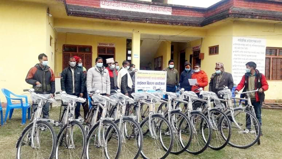 भल्मन्साहुकन साइकल वितरण