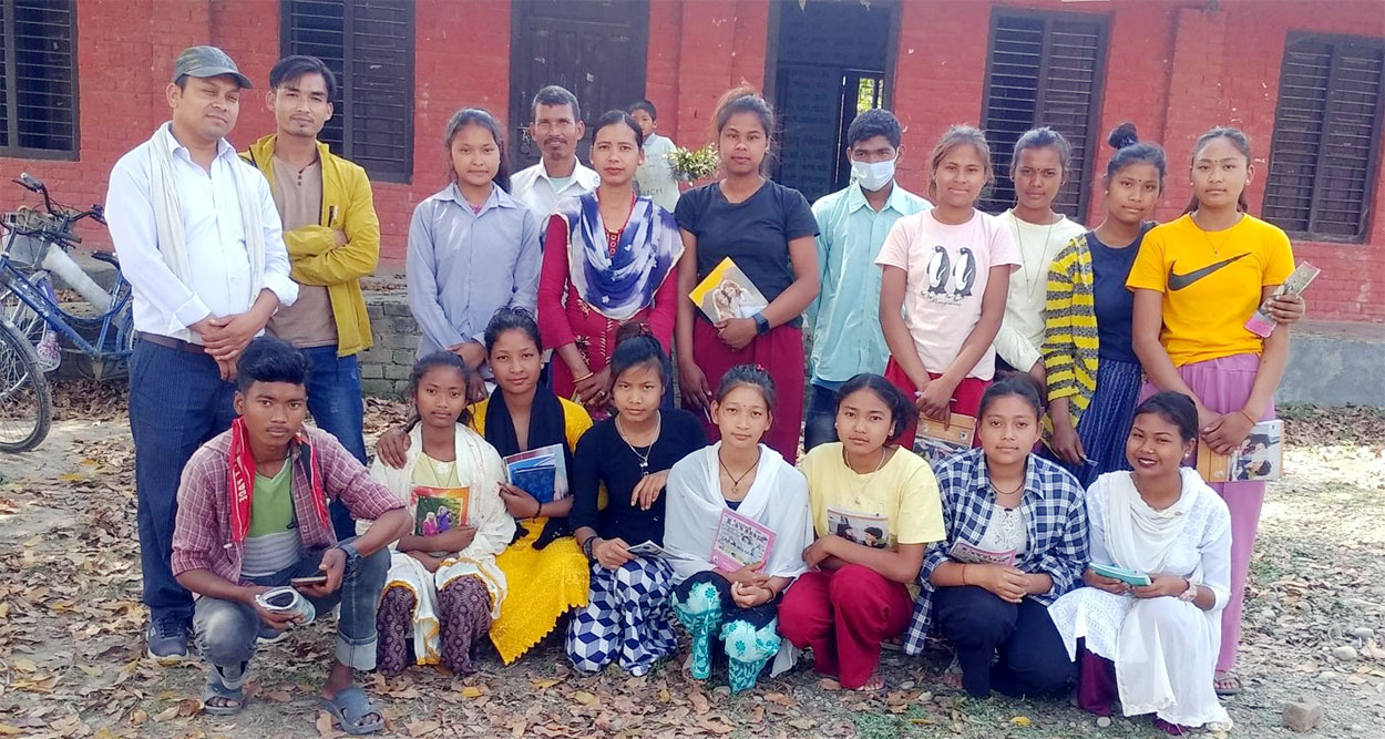 गजल लेखन अभ्यास हुइल