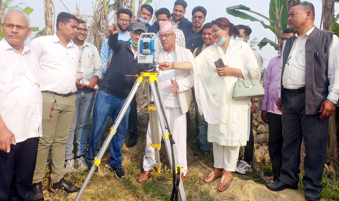 गोदावरीमे भूमिहिनके जग्गा नापी सुरु