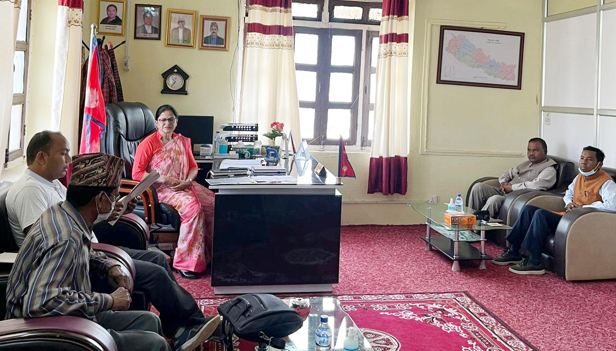 ऐन आइटे कोटा निर्धारणः मन्त्री जोशी