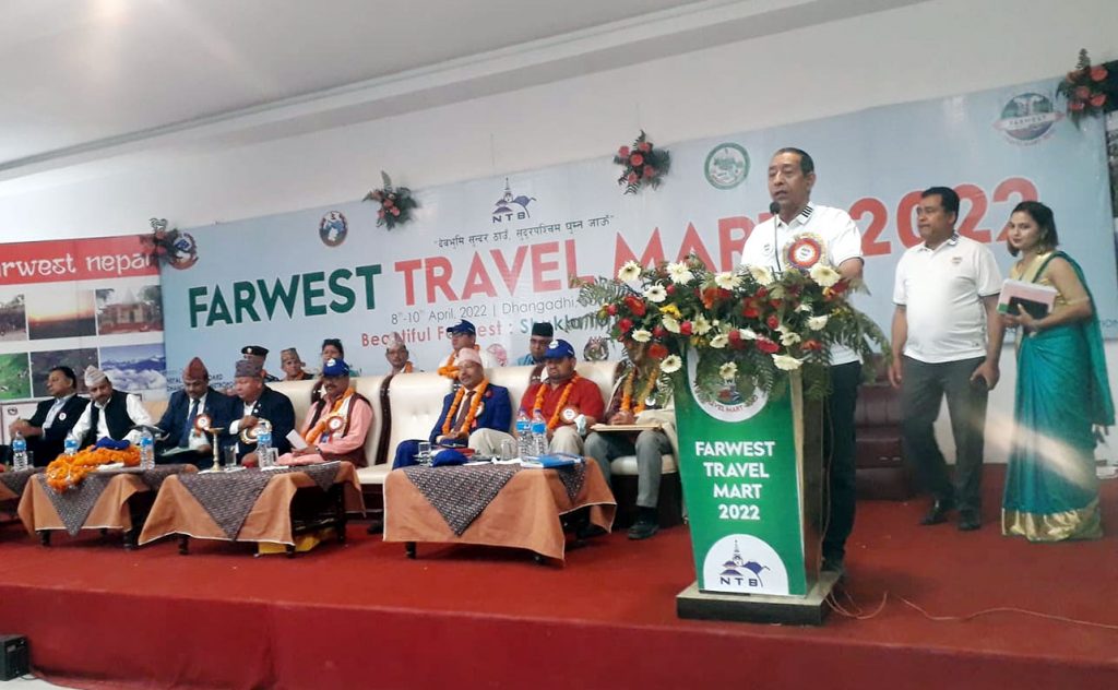 पर्यटनमन्त्री आलेसे मार्टके उद्घाटन (फोटु फिचरसहित)