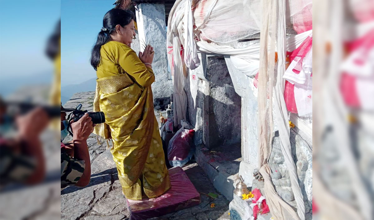 राष्ट्रपति भण्डारीसे बडीमालिकाके पूजा अराधाना