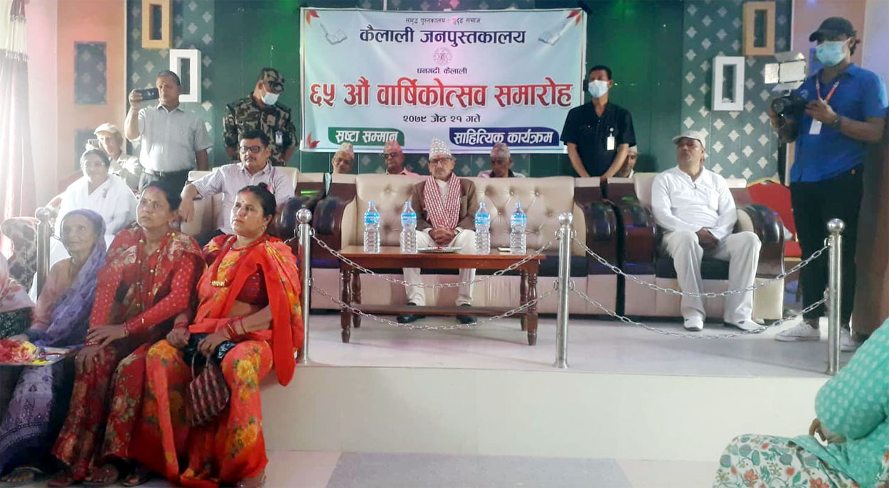 टमान व्यक्तित्व सम्मानित