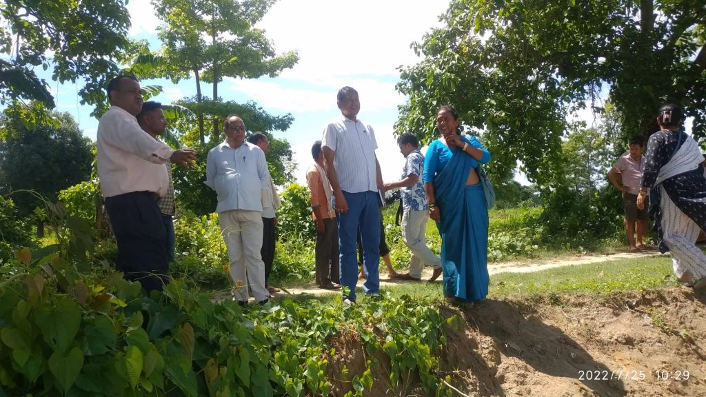 संसदीय टोलीसे शिवरत्नपुरके अनुगमन