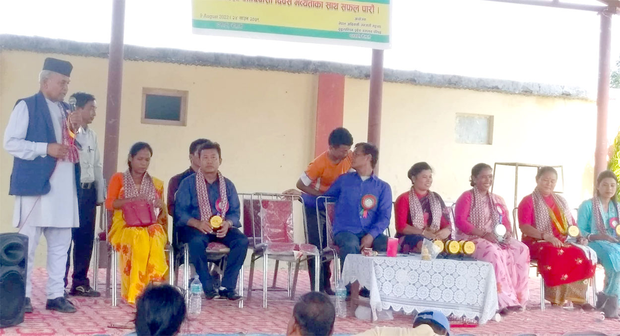 अधिकार अछिनके लेहे परठः राज्यमन्त्री रैका