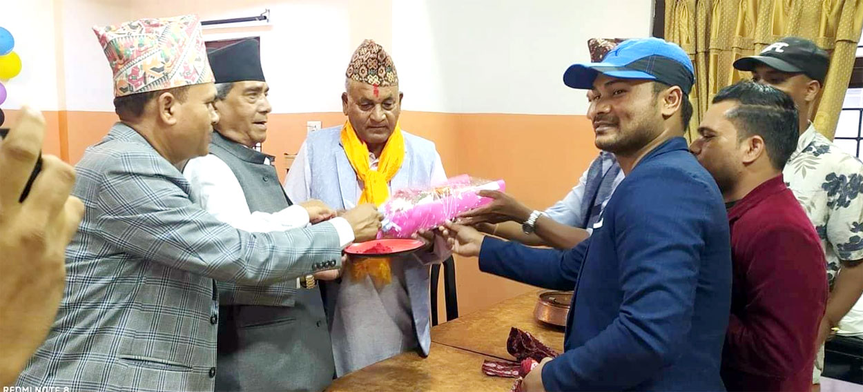 राज्यमन्त्री रैका सम्मानित