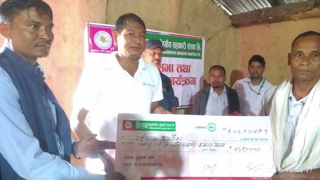 कैलारीमे चट्याङसे मृत्यु हुइल परिवारहे ४ लाख ६९ हजार हस्तान्तरण