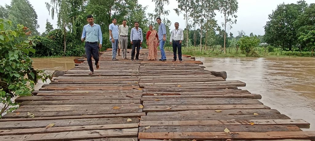 रामपुर कटैनी काठे पुलके अनुगमन