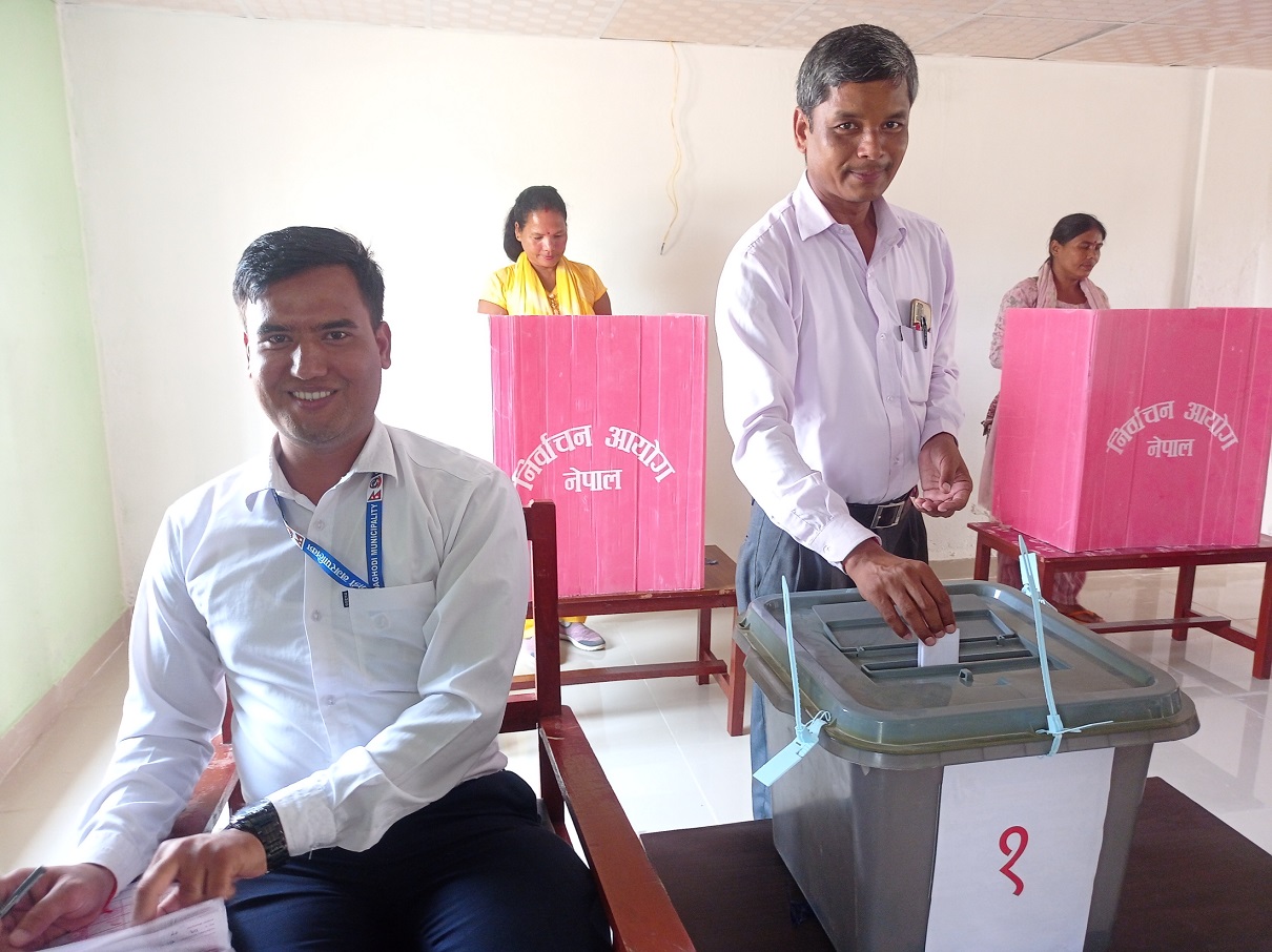 मतदाता शिक्षाके लाग नमूना मतदान