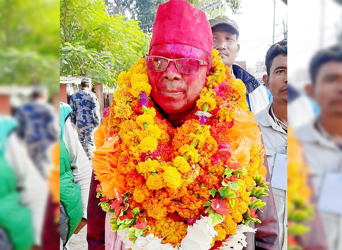 बर्दिया क्षेत्र नम्बर २ से रेशम चौधरीके बाबा लालवीर विजयी