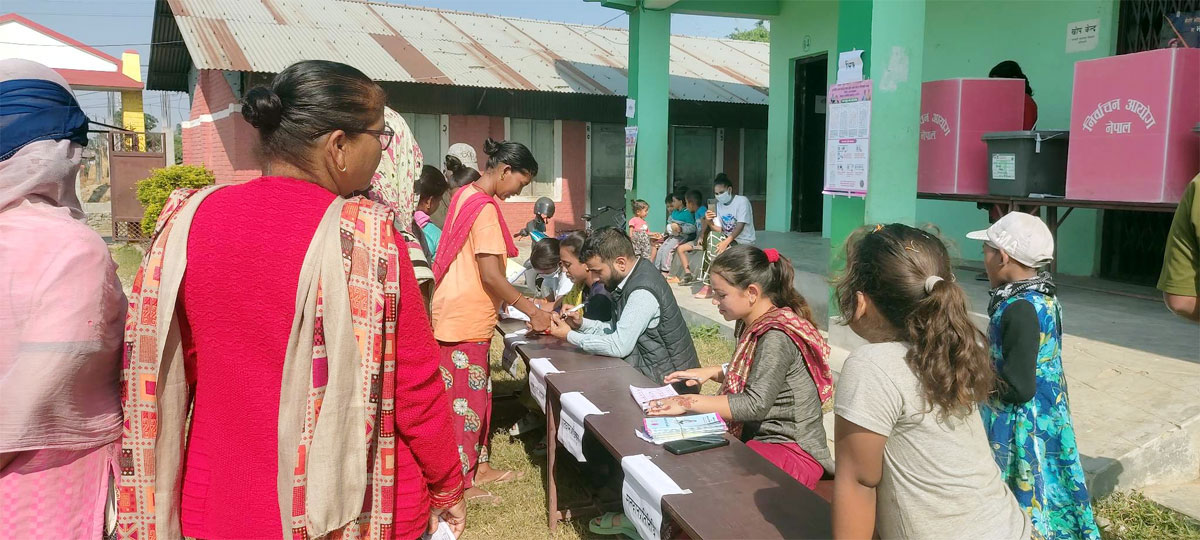 कैलालीमे नमुना मतदान