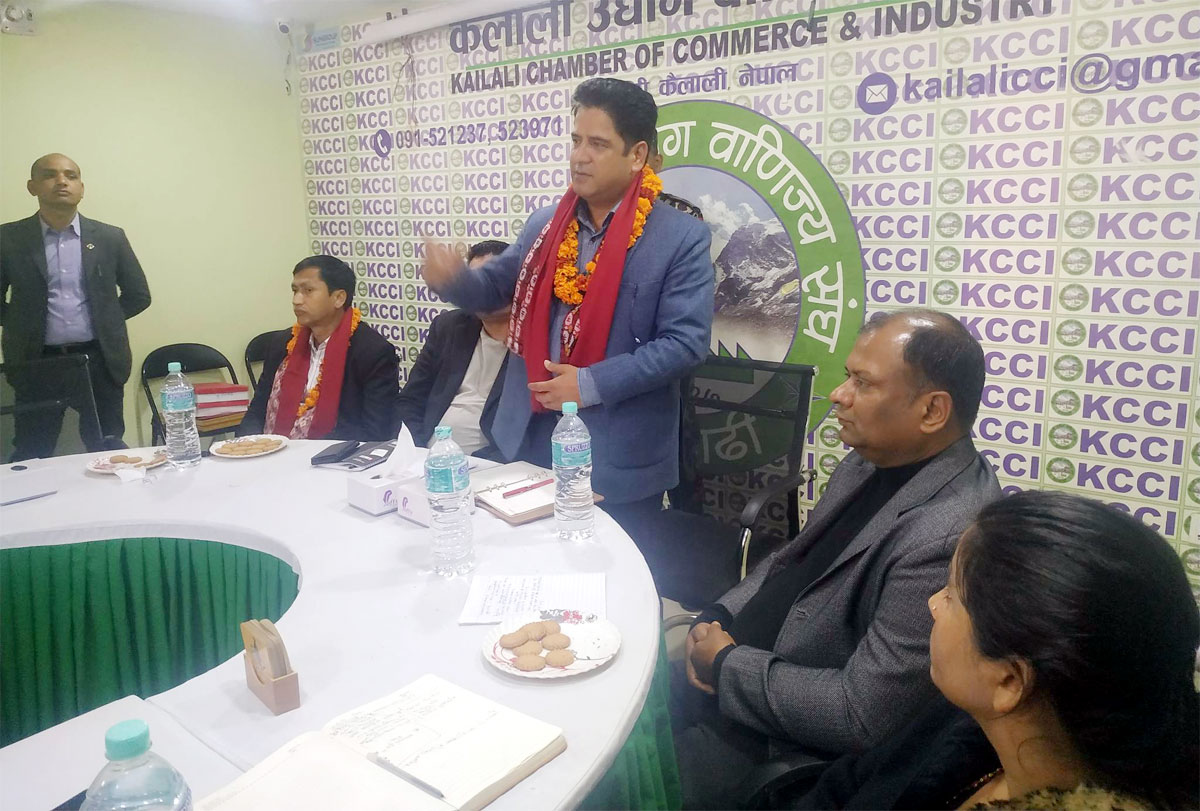 सुख्खा बन्दरगाह हाली सञ्चालन हुइः उद्योगमन्त्री भण्डारी
