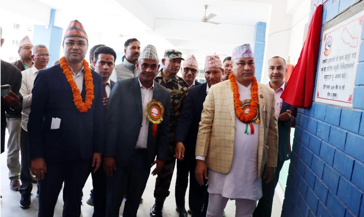 प्रादेशिक आयुर्वेद चिकित्सालयके उद्घाटन