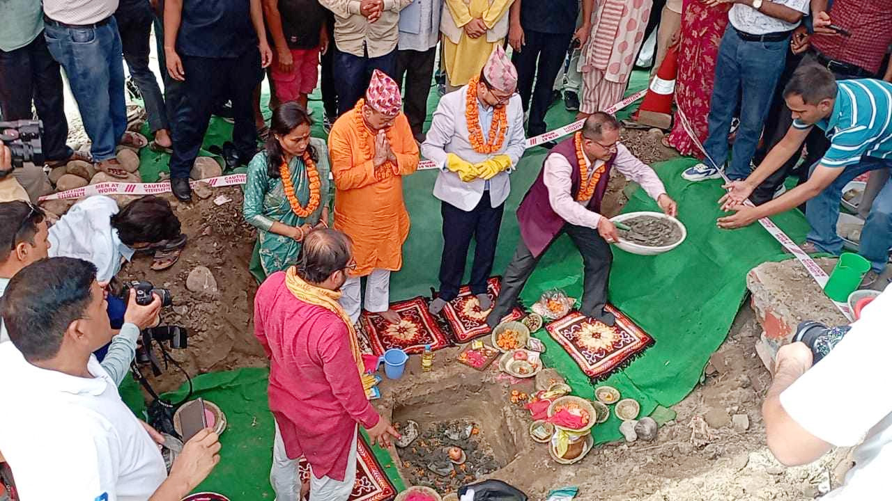 धनगढीके मुख्य सडक शिलान्यास