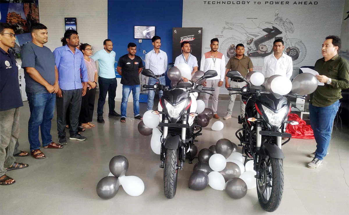 बजाजके लावा मोटरसाइकल बजारमे