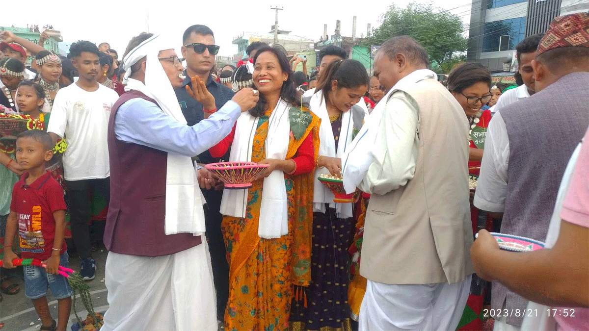 थारु समुदाय गुरही टिहुवार मनैलै, धनगढीमे गुरहीके मुर्ति शिलान्यास