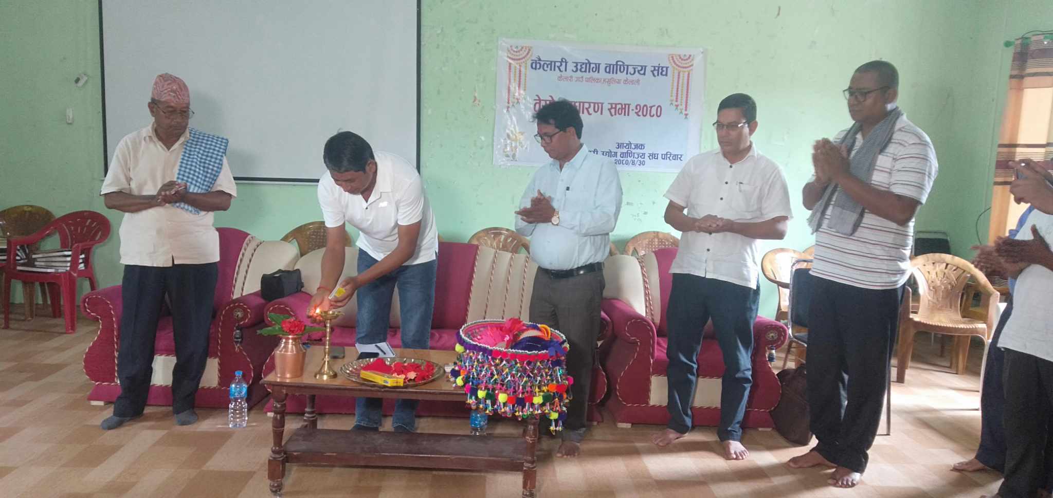 कैलारीके विकासके लाग प्रतिवद्ध बटीः अध्यक्ष