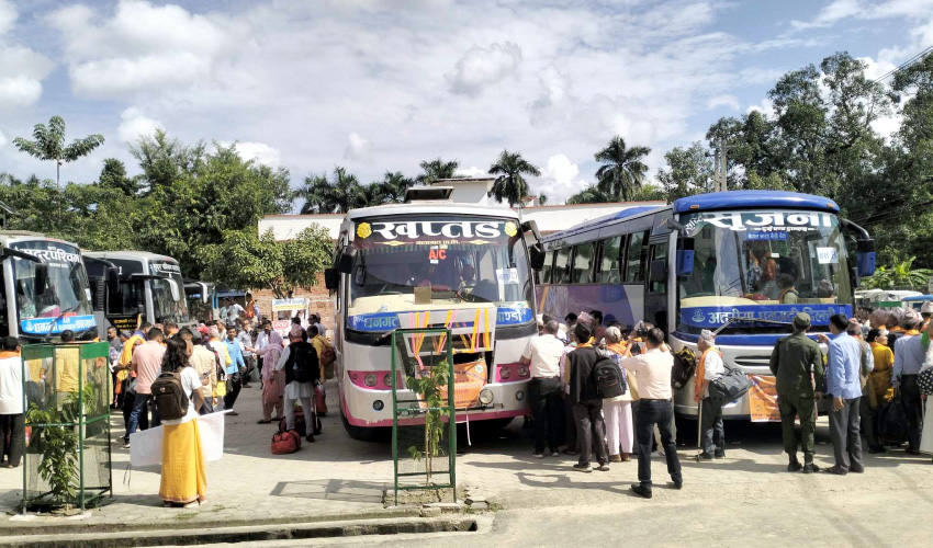 धनगढीसे १९० जाने जेष्ठ नागरिकहे पठाइल मुक्तिनाथ तीर्थयात्रामे