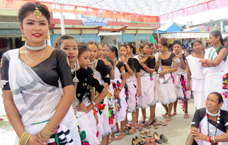 थारू समुदायद्वारा ‘जितिया पर्व’मा बिदा दिन माग
