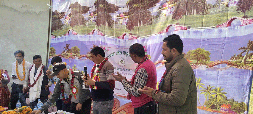 बनुवा वन्यजन्तु मानव जीवनसे जोरल बाः गापा अध्यक्ष