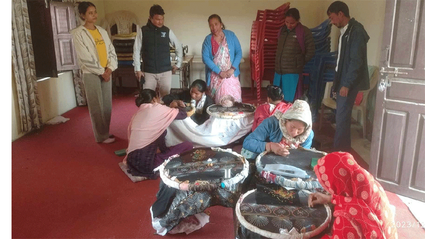 लेहेंगा सिल्ना तालिमके गाउँपालिका उपाध्यक्षसे अनुगमन
