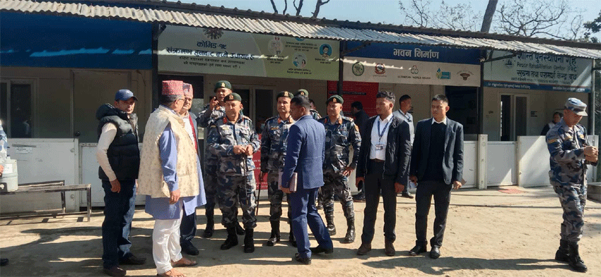 सीमा नाकामे कानूनमन्त्री भट्टसे निरीक्षण