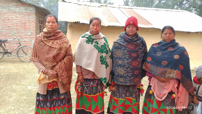 भल्मन्साके नेतृत्वमे थारु महिला
