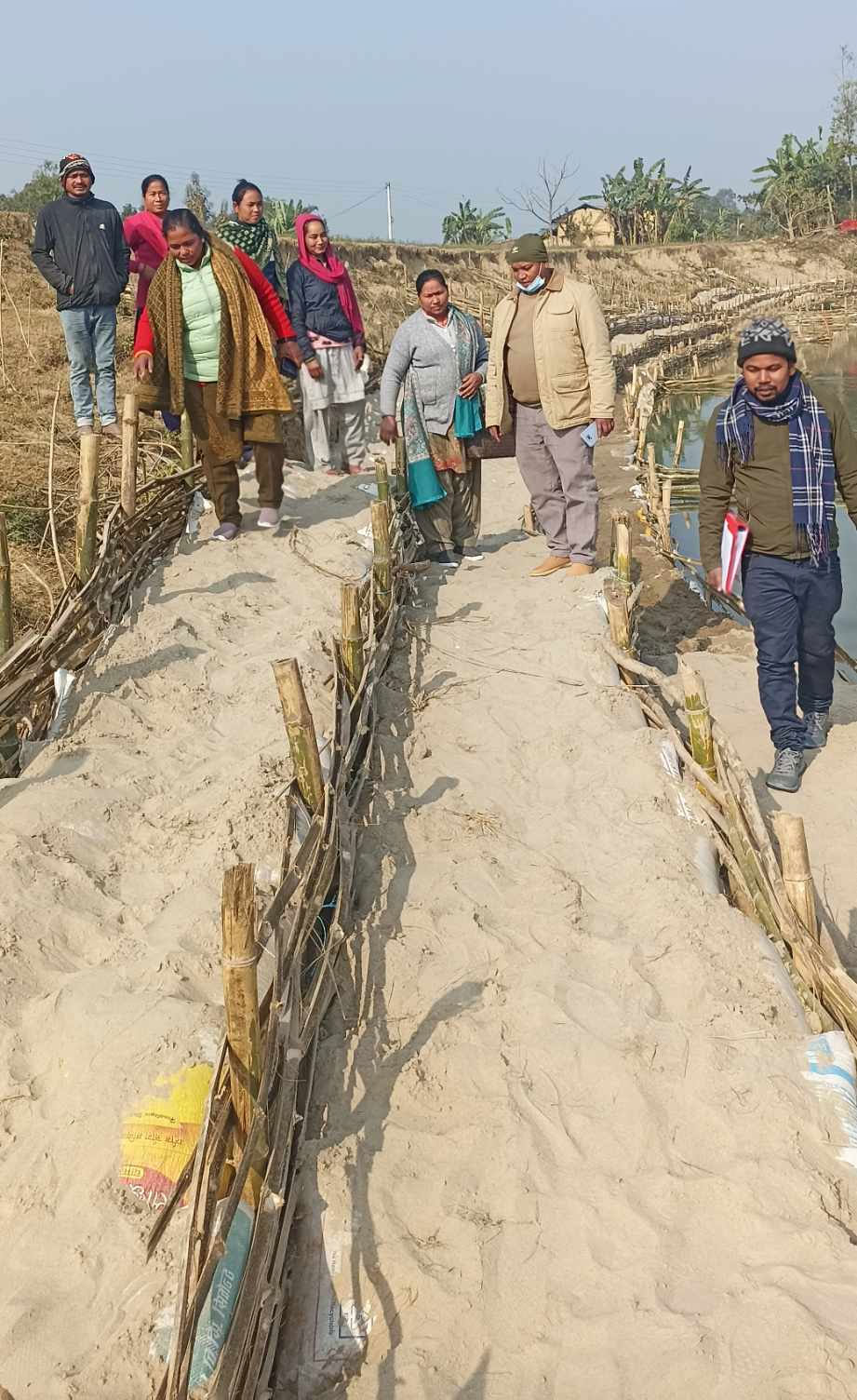 कैलारी–८ मे निर्माण हुइल जैविक तटबन्धके अनुगमन