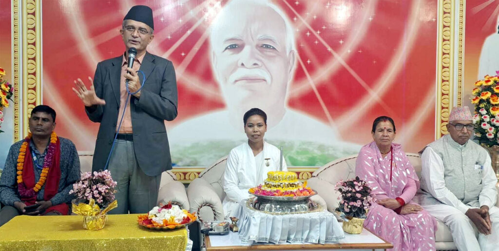 भौतिक सुख बह्रता, खुशी घटताः मुख्य सचिव