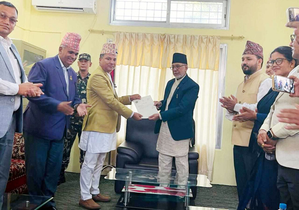 सुदूरपश्चिम प्रदेशके मुख्यमन्त्रीमे दीर्घ सोडारी नियुक्त