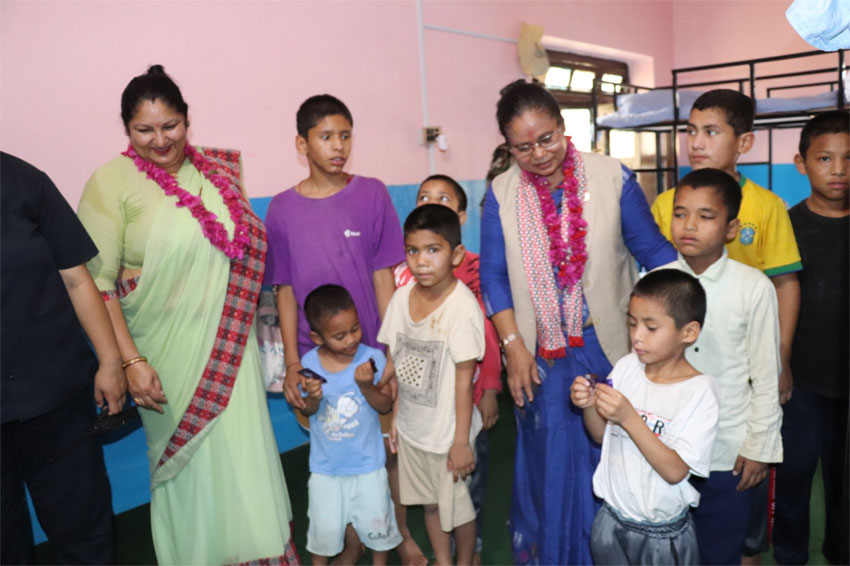 कोनोफे बालबालिका सडकमे बेवारिसे अवस्थामे भेटे नैपरलः मन्त्री चौधरी
