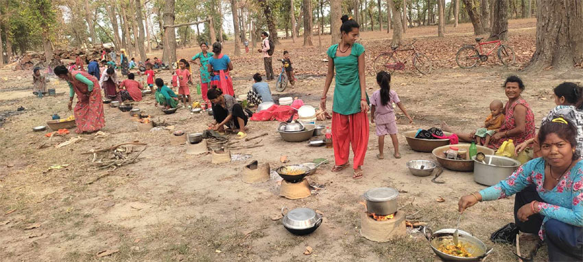 डोङगपुरमे भजहर कार्यक्रम