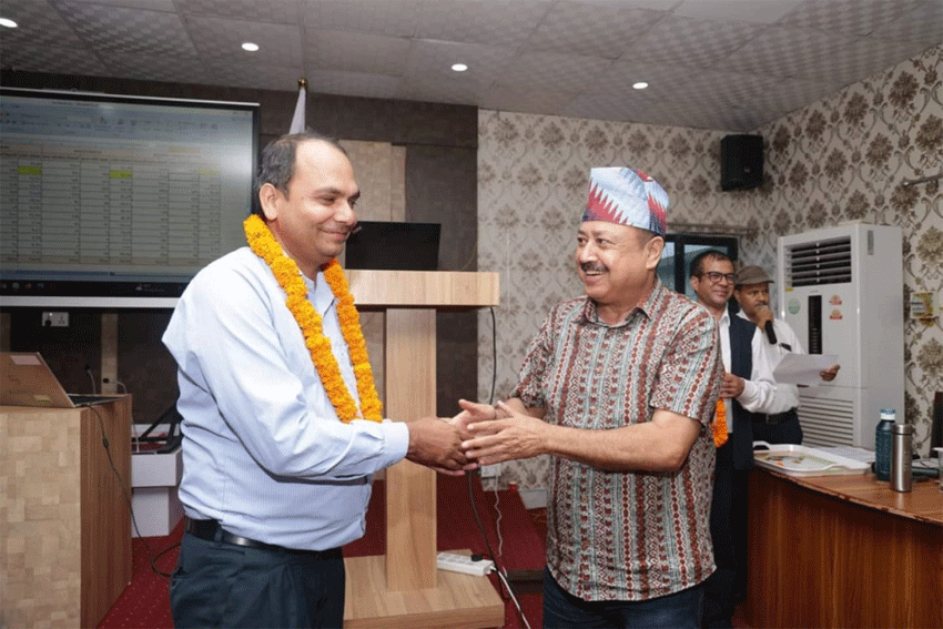 धनगढी उपमहानगरसे एसईईमे मजा नतिजा नन्ना १० विद्यालयहे सम्मान