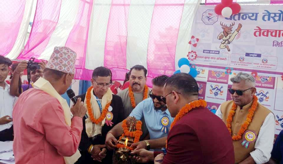 चैतन्य टिसरा सुदूरपश्चिम प्रदेशस्तरीय तेक्वान्दो प्रतियोगिता सुरु ११ टोलीके सहभागिता