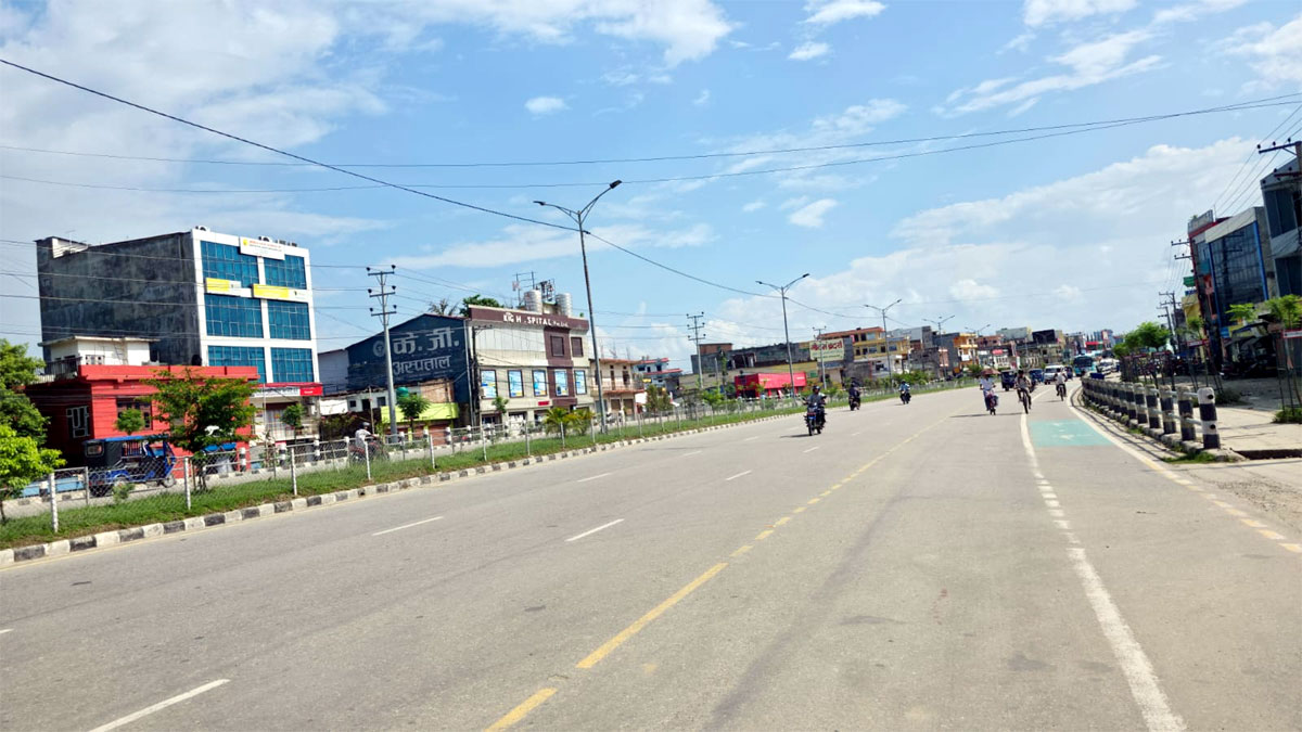 सडक स्तरोन्नतिसे फेरजैटी धनगढीके स्वरुप