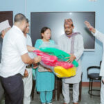 धनगढी उप‐महानगरपालिकासे शैक्षिक सामग्री वितरण