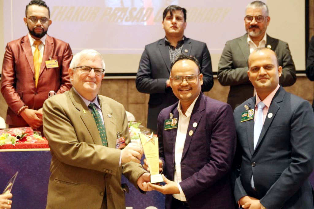 युवा अभियन्ता ठाकुर करियाप्रधानहे अन्तर्राष्ट्रिय मानवअधिकार हिरो अवार्ड