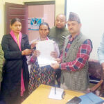 मृतक शेरबहादुरके आफन्तसे दोषीहे कारवाहीके माग करटी मानवअधिकार आयोग ओ इन्सेकमे ज्ञापनपत्र