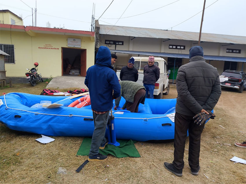 कैलारीहे विपद प्रतिकार्य तथा जीवन सुरक्षा सामाग्री हस्तान्तरण