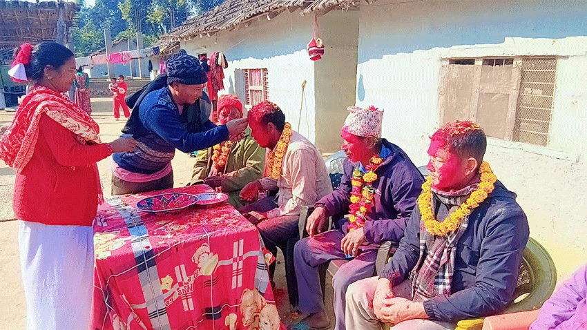 थारु समुदायमे भुरा खेल सुरु