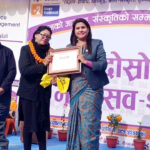 थारु टेलिभिजनके पत्रकार बखरिया सम्मानित