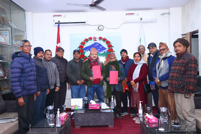 विशालनगर जनता मार्गमे पक्की सडक निर्माणके लाग त्रिपक्षीय सम्झौता