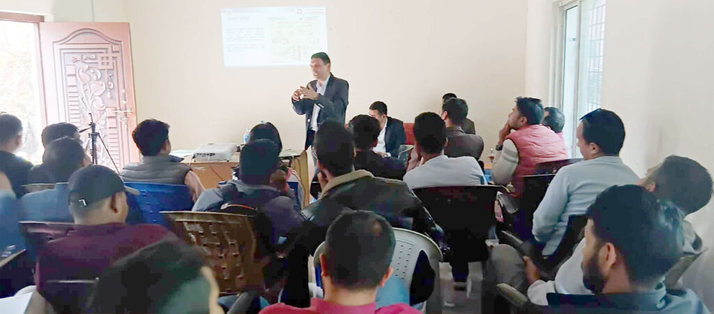 निर्वाचन ओ आम सञ्चार विषयक अन्तरक्रिया