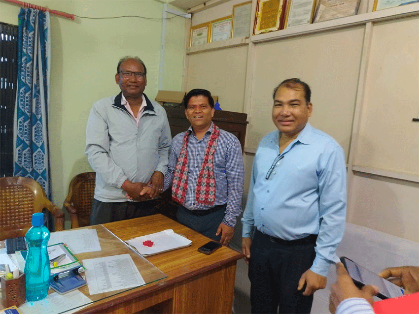 ओम आशा अस्पतालसे सांसद डा. चन्दहे बधाई ज्ञापन