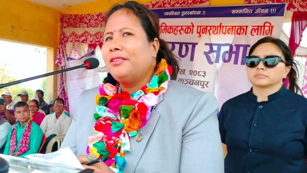 मुक्तकमैयाके समस्या समाधान कैना सरकार प्रतिबद्ध बा : मन्त्री चौधरी