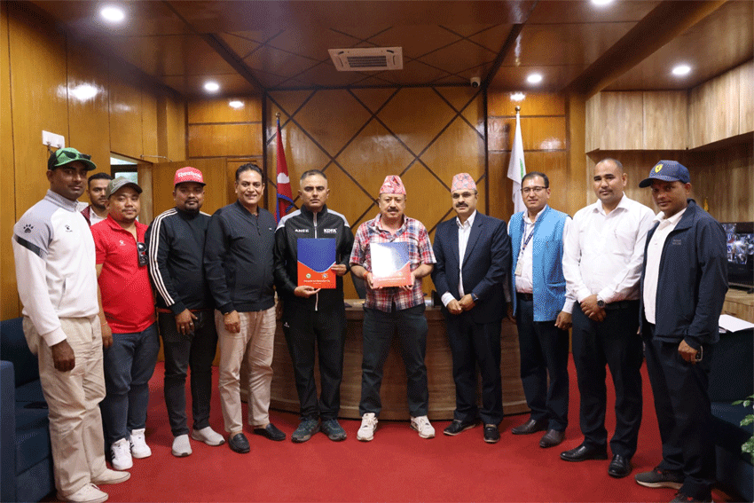 धनगढी उप–महानगरपालिकासे १६ खेल मैदानमे ग्रासरुट लेभल फुटबल विकास कार्यक्रम सञ्चालन कैना